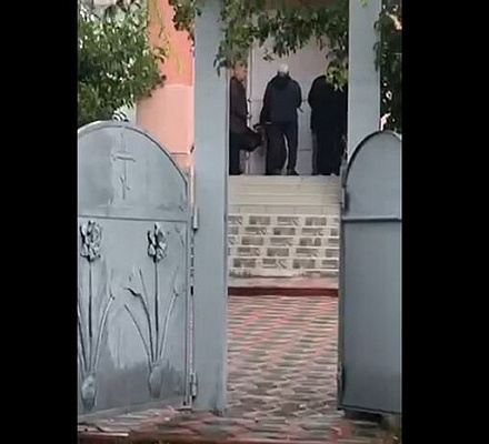 Раскольники захватили храм канонической Церкви в селе Керстенцы Черновицкой области Украины