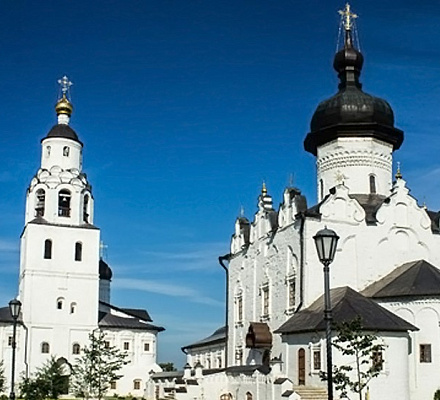 La Cattedrale dell'Assunzione ha riaperto a Sviyazhsk dopo un lungo restauro