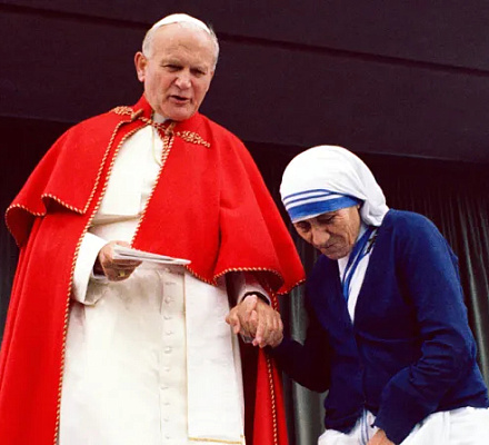 Mother Teresa and St. John Paul II: a look at their holy friendship
