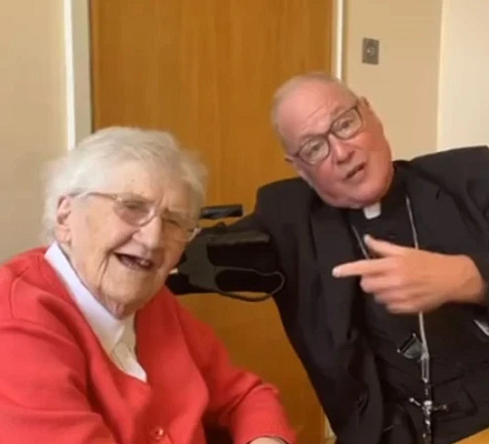 Cardinal Dolan visits 100-year-old nun who taught him to ‘love and serve the Lord’