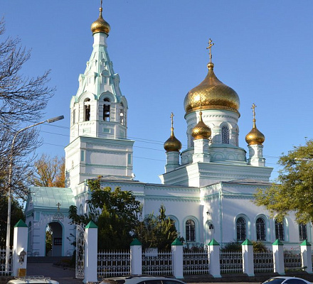 Un monumento al monaco serafino di Sarov è stato eretto a Rostov sul Don