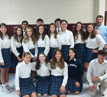 Una escuela católica de Virginia, entre las dos secundarias del mundo elegidas para el desafío del vehículo explorador de la NASA