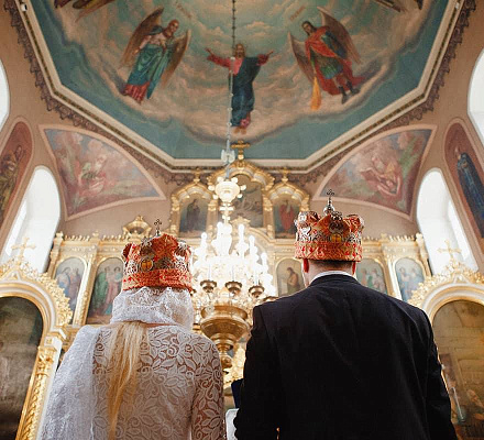 La prima cerimonia di matrimonio dall'inizio della guerra in Siria si è svolta nella chiesa russa di Damasco