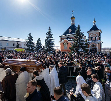 Святейший Патриарх Кирилл совершил отпевание схиархимандрита Илия (Ноздрина)