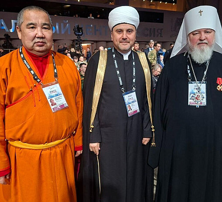 Митрополит Ставропольский Кирилл принял участие в открытии Всероссийского форума «Вместе победим»