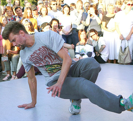 Il festival giovanile 'Light Moscow' si è tenuto nella capitale della Russia