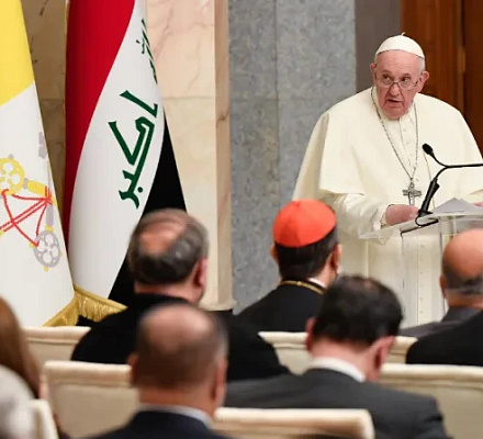 El Papa Francisco revela que sobrevivió a dos amenazas contra su vida en Irak
