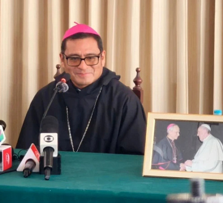 Peruvian bishop defends Pope Leo XIV against accusations of cover-up