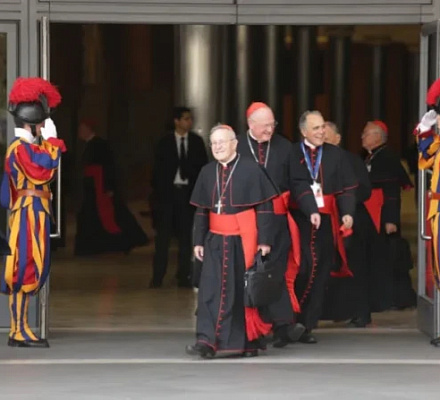 El Papa Francisco vuelve a recortar los sueldos de los cardenales vaticanos