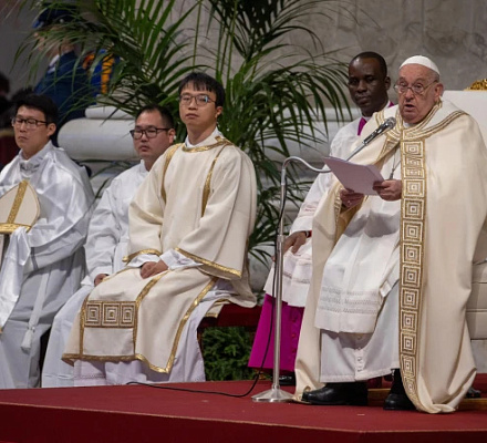 El Papa Francisco insta a los jóvenes católicos a construir un mundo enraizado en la realeza de Cristo