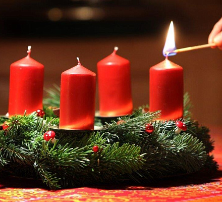 Westliche Christen haben Advent