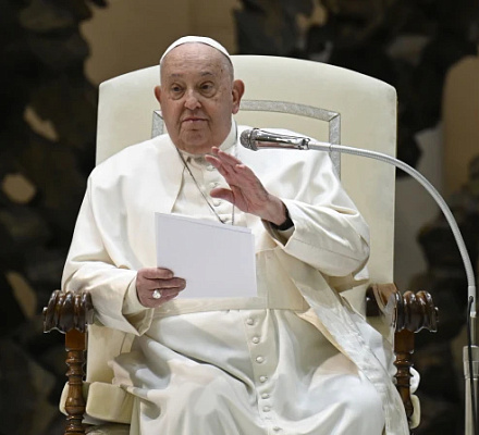 Pope Francis urges all Catholics to be ‘missionaries of hope’ through prayer and action