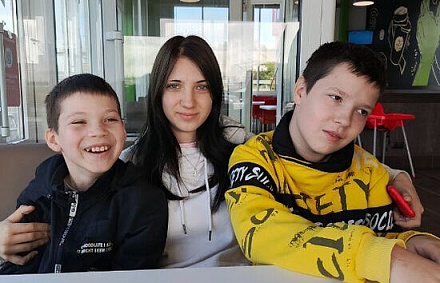 Дарите подарки тем, кому тяжелее!