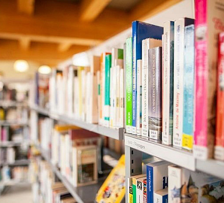 Христианский книжный магазин: «Закон штата Колорадо принуждает нас принять ЛГБТ-идеологию»