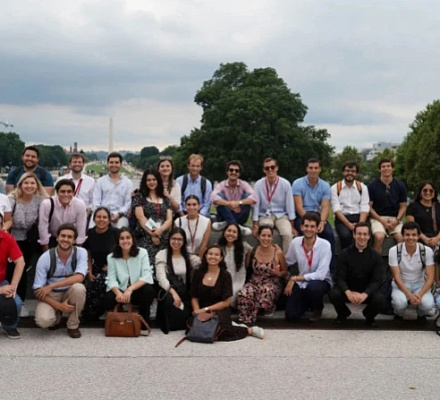 El programa internacional de formación profesional católica crece en DC