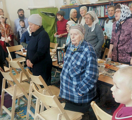 Das Treffen des Clubs älterer Gemeindemitglieder fand im Donskoy-Kloster in Moskau statt