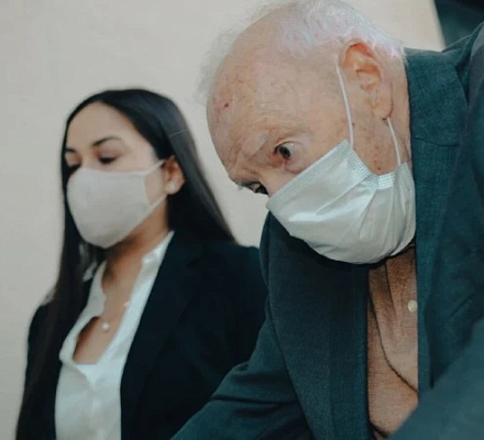 El juez dice que el juicio contra McCarrick en Wisconsin seguirá suspendido hasta su muerte