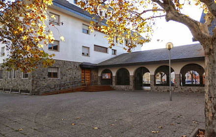 Verge de Roser Parish
