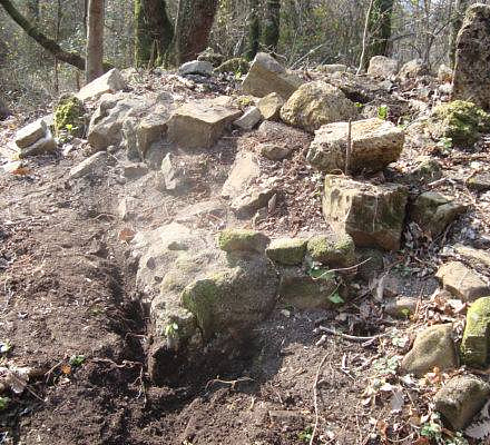 Fondamenta di un tempio medievale scoperto a Sochi