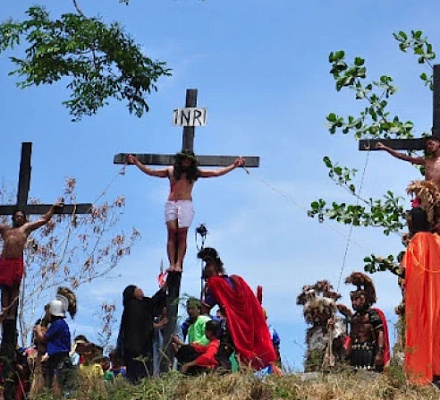 Faith on the streets: Holy Week plays in the Philippines depict passion of Jesus Christ
