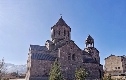 Surb-Astavatsatsin: Iglesia de la Santa Resurrección en Spitak