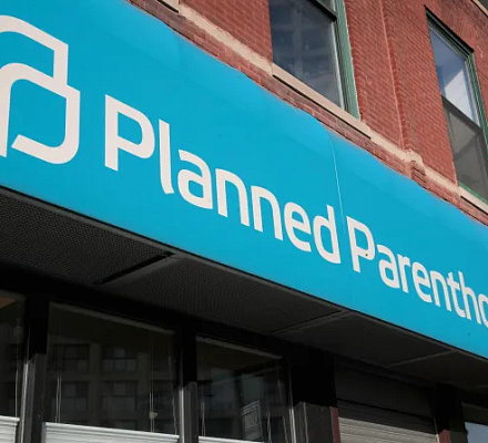 Католические университеты входят в десятки учебных заведений, связанных с индустрией абортов, показало исследование