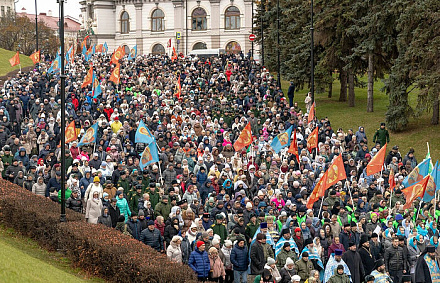 В Казани прошел общегородской Крестный ход в День народного единства