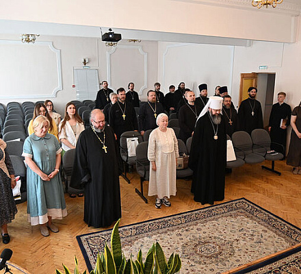 В Смоленской епархии открылся семинар по вопросам духовной поддержки и психологической помощи участникам СВО