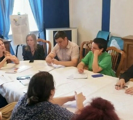 Представители Патриаршей гуманитарной миссии провели встречу с руководством благотворительного фонда «Русский крест» и банка еды «Русь»