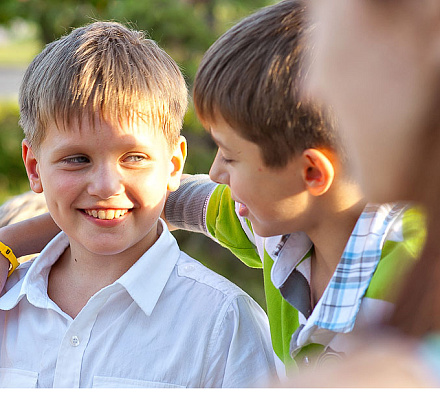 Кто же всё-таки нас воспитывает: семья или улица?