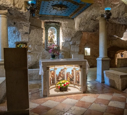 La Gruta de la Leche de Belén: Un lugar de peregrinación lleno de esperanza para las familias que buscan milagros