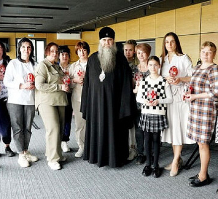 Митрополит Георгий встретился с родственницами участников специальной военной операции