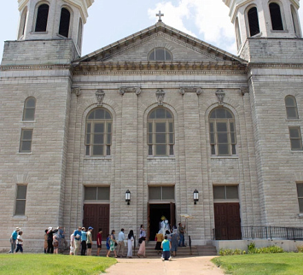St. Louis Archdiocese rebukes pastor’s comments opposing ban on transgender treatments