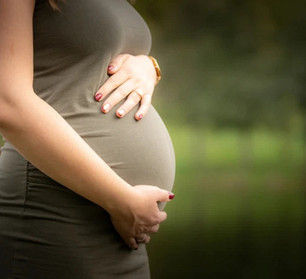 El Tribunal Supremo español dictamina que la gestación subrogada explota a la mujer y lesiona los derechos del niño