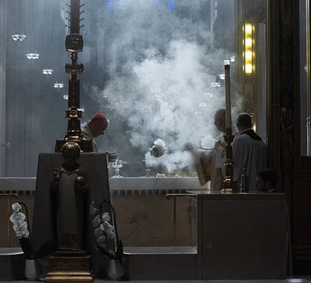 Gallup poll says many Americans think U.S. is becoming more religious