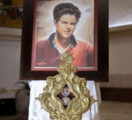 Папа Франциск советует молодым людям отдавать предпочтение Евхаристии, как Карло Акутис