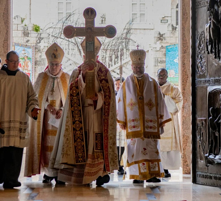 FOTOS: El cardenal Pizzaballa abre el Año Jubilar 2025 en Tierra Santa