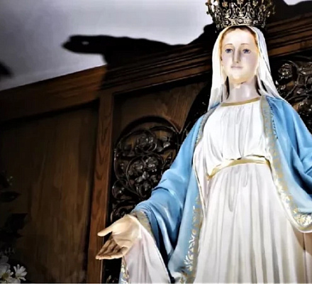 Документальный фильм рассказывает о трех епископах, которые привлекли внимание к святыне Богоматери Чемпионки в стране