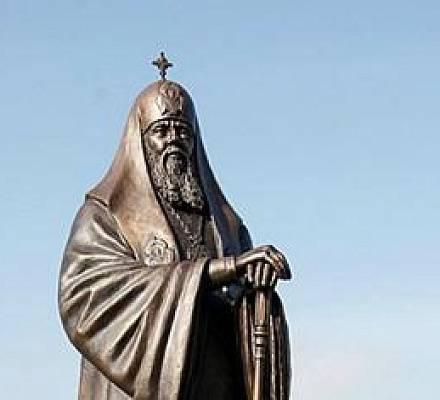 Памятник святейшему патриарху Алексию II в Минске, Беларусь