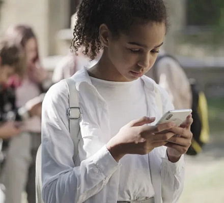 Социальные сети опасны для здоровья? Генеральные прокуроры призывают к предупреждению генерального хирурга