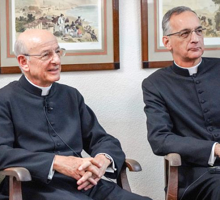 Opus Dei prelate asks prayers for new statutes and to share ‘the fire of the Lord’